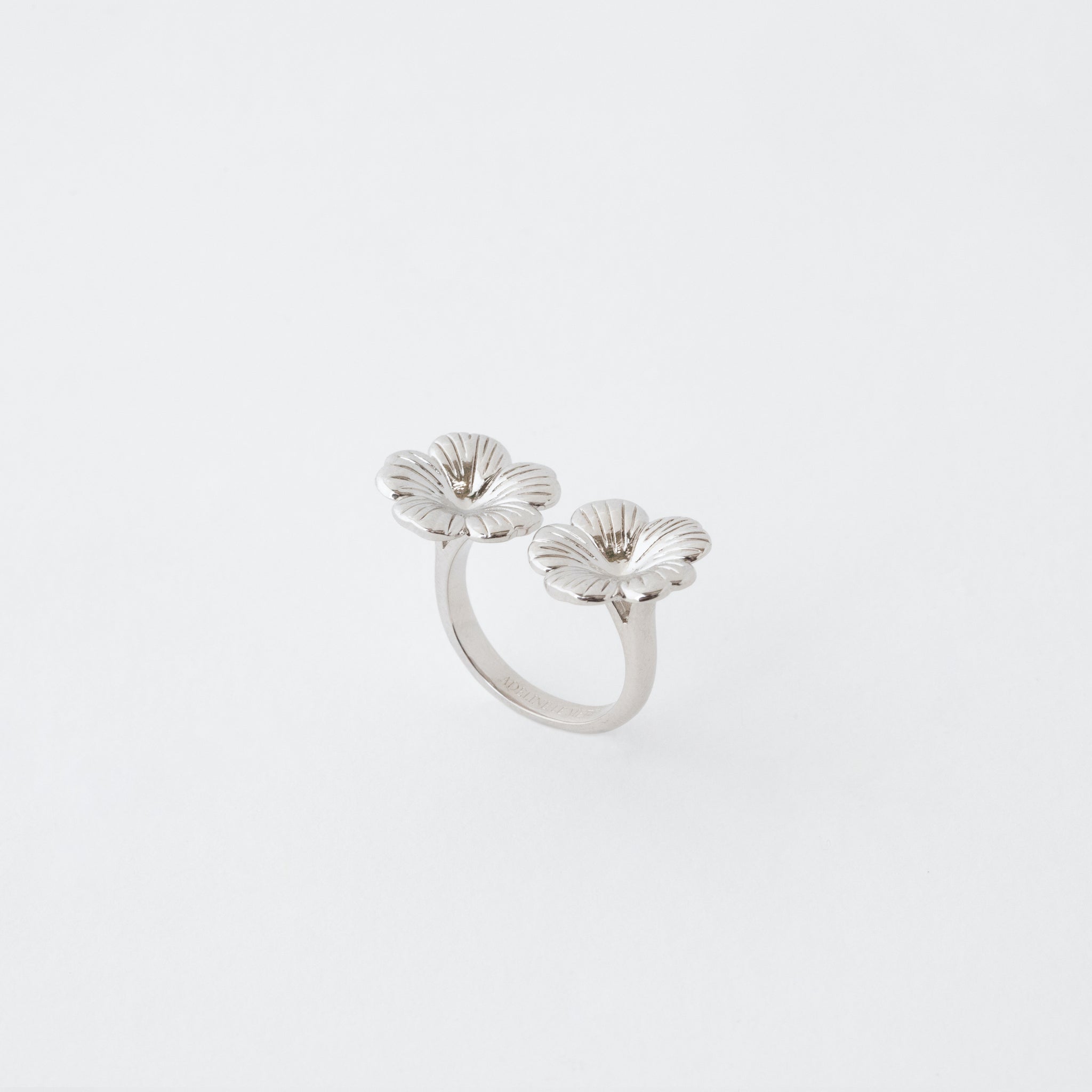 FLOWER RING PLATINUM