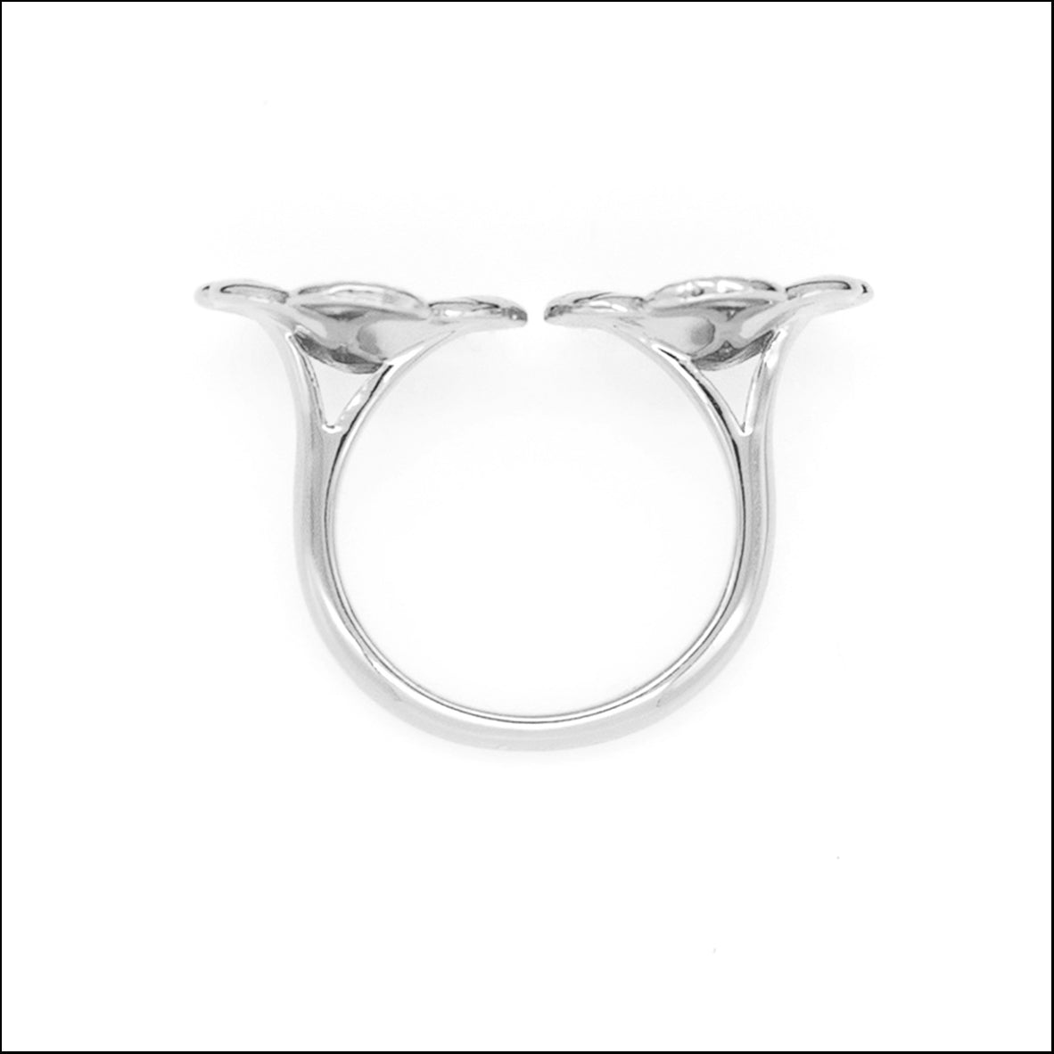 FLOWER RING PLATINUM